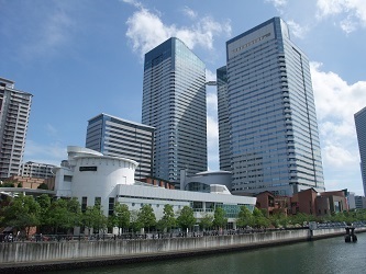 日本カストディ銀行本店が28階に入っている晴海アイランド　トリトンスクエアタワー右側のZ棟:PD